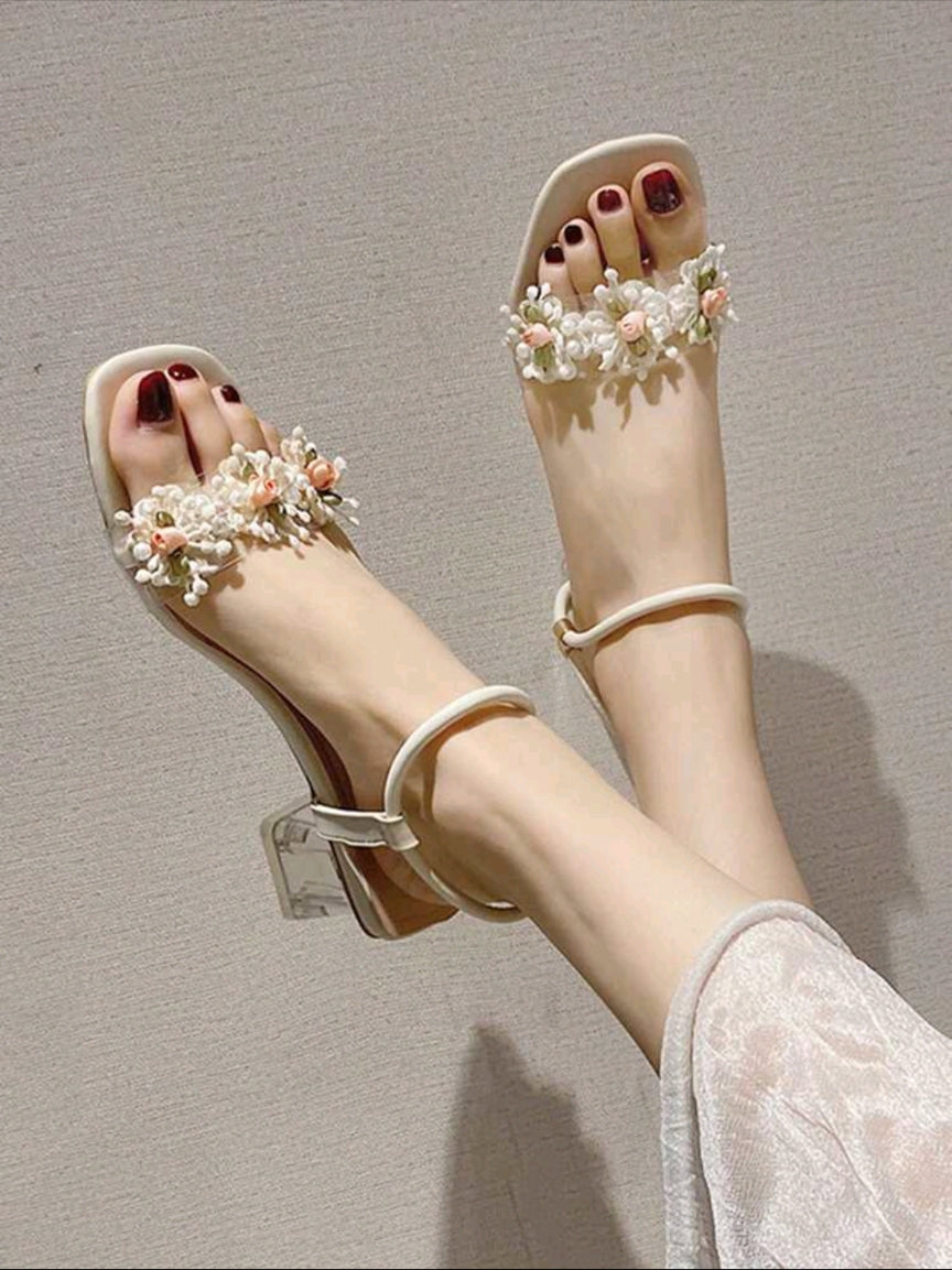 SHEIN Floral Elegance Sandals